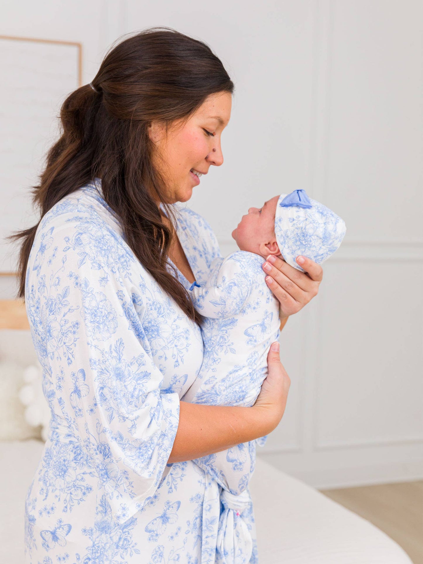 Women's Blue Toile Maternity Robe